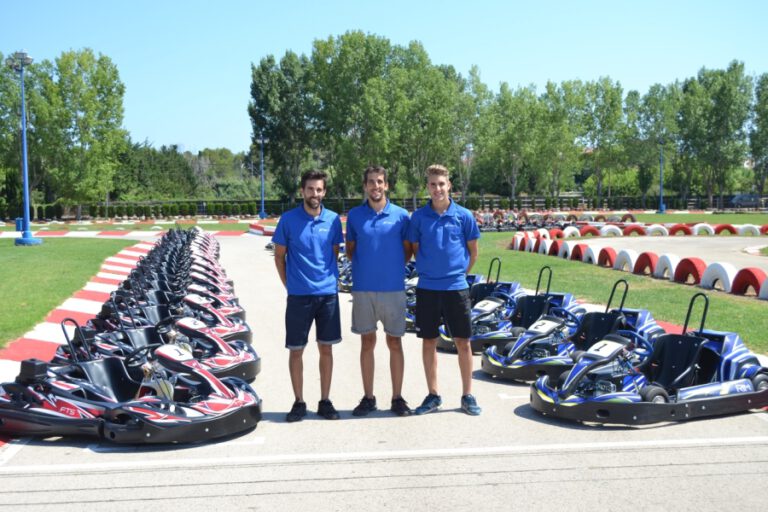 La família Barrabeig estrena els primers models de Karts fabricats per ells