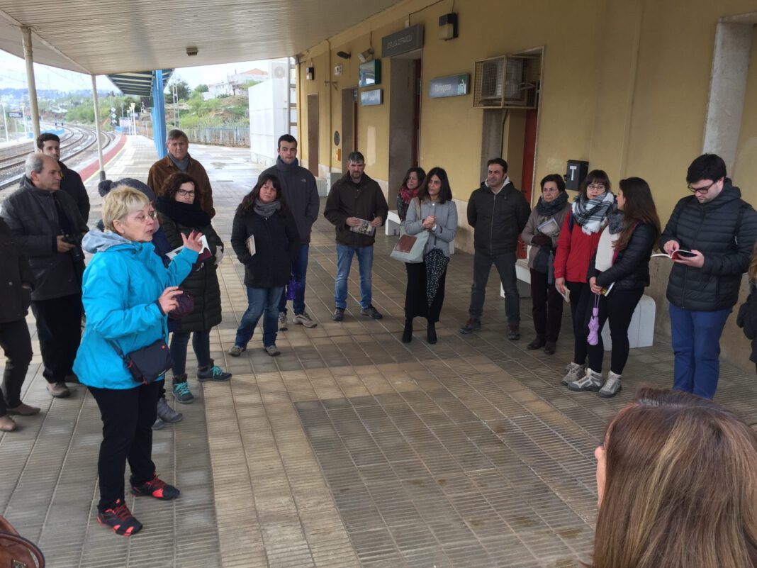 L'estrena de la Ruta de l'Escanyapobres, a l'estació de l'Espluga. (Foto: Xavier Lozano)