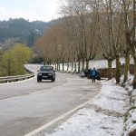 Els curiosos s'han desplaçat per veure els paisatges nevats. (Foto: Ferran Lozano)