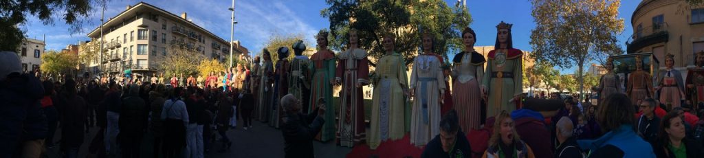 La trobada de gegants d'Ingenio a Sant Andreu del Palomar. (Foto: Fina Montserrat)