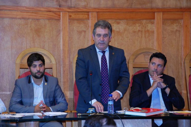 La Guàrdia Civil atura l’alcalde de Montblanc i altres polítics a la frontera espanyola
