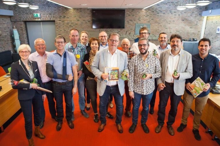 Montblanc fa xarxa a Holanda perquè la Llegenda de Sant Jordi obtingui el Segell de Patrimoni Europeu