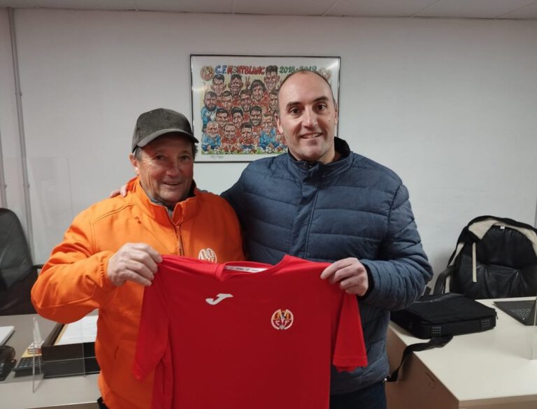 El primer equip del Club Futbol Montblanc fitxa Oliver Parra com a entrenador