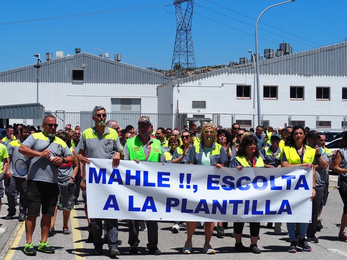 Els treballadors de la Mahle segueixen amb les protestes per reclamar les millores salarials